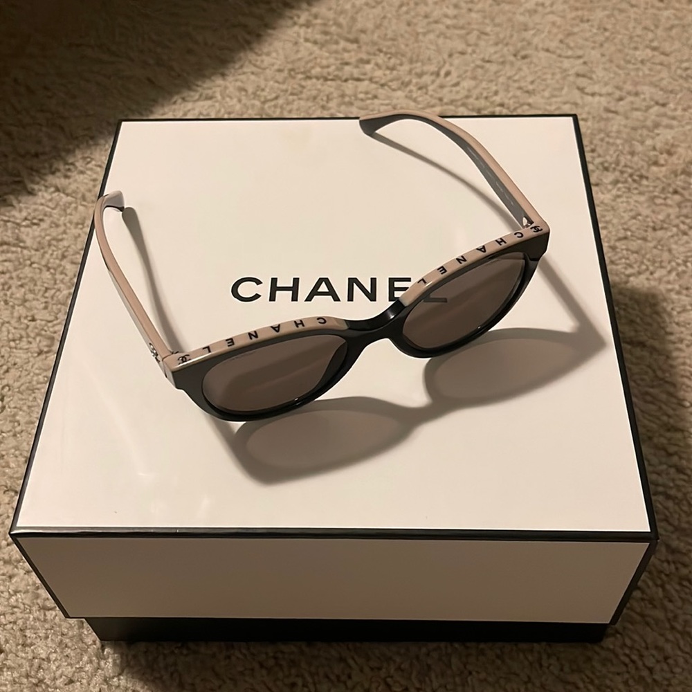 AUTHENTIC Chanel Butterfly Sunglasses Classics